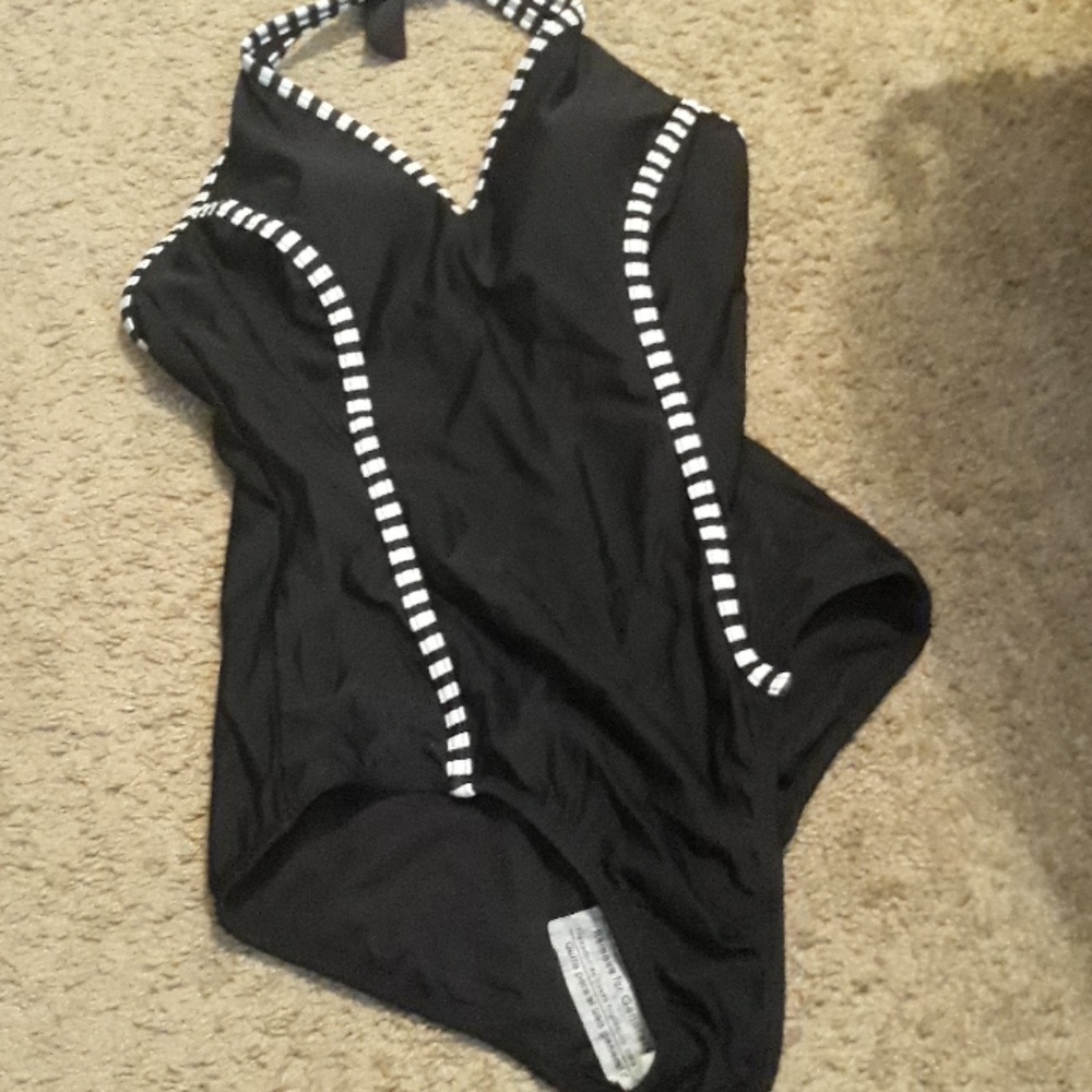 One piece bathing suit